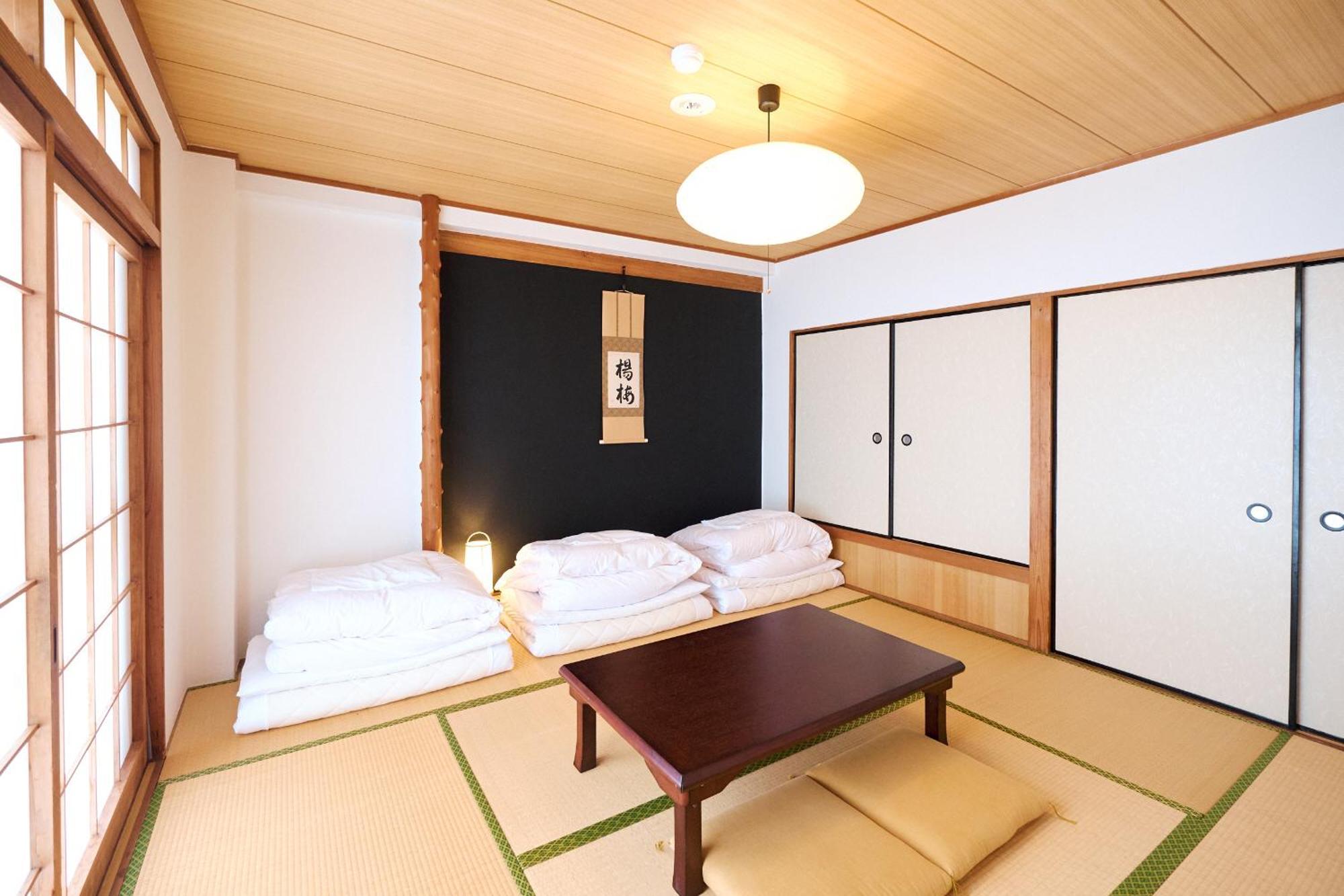 J-Hoppers Lake Biwa Guesthouse Оцу Номер фото